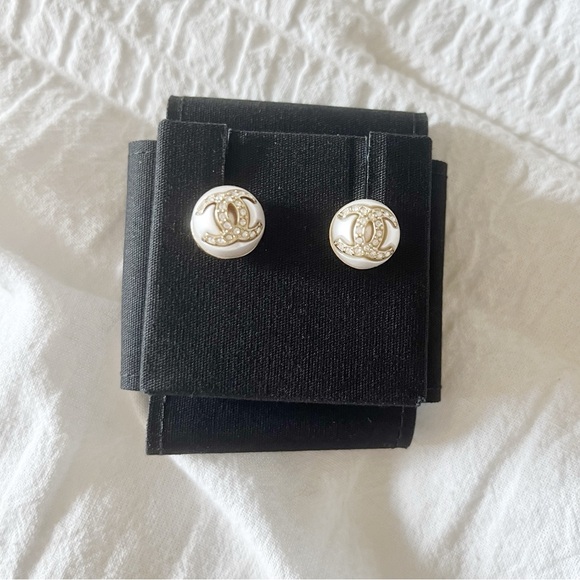 CHANEL Jewelry - CHANEL Pearl Pearly CC Stud Earrings